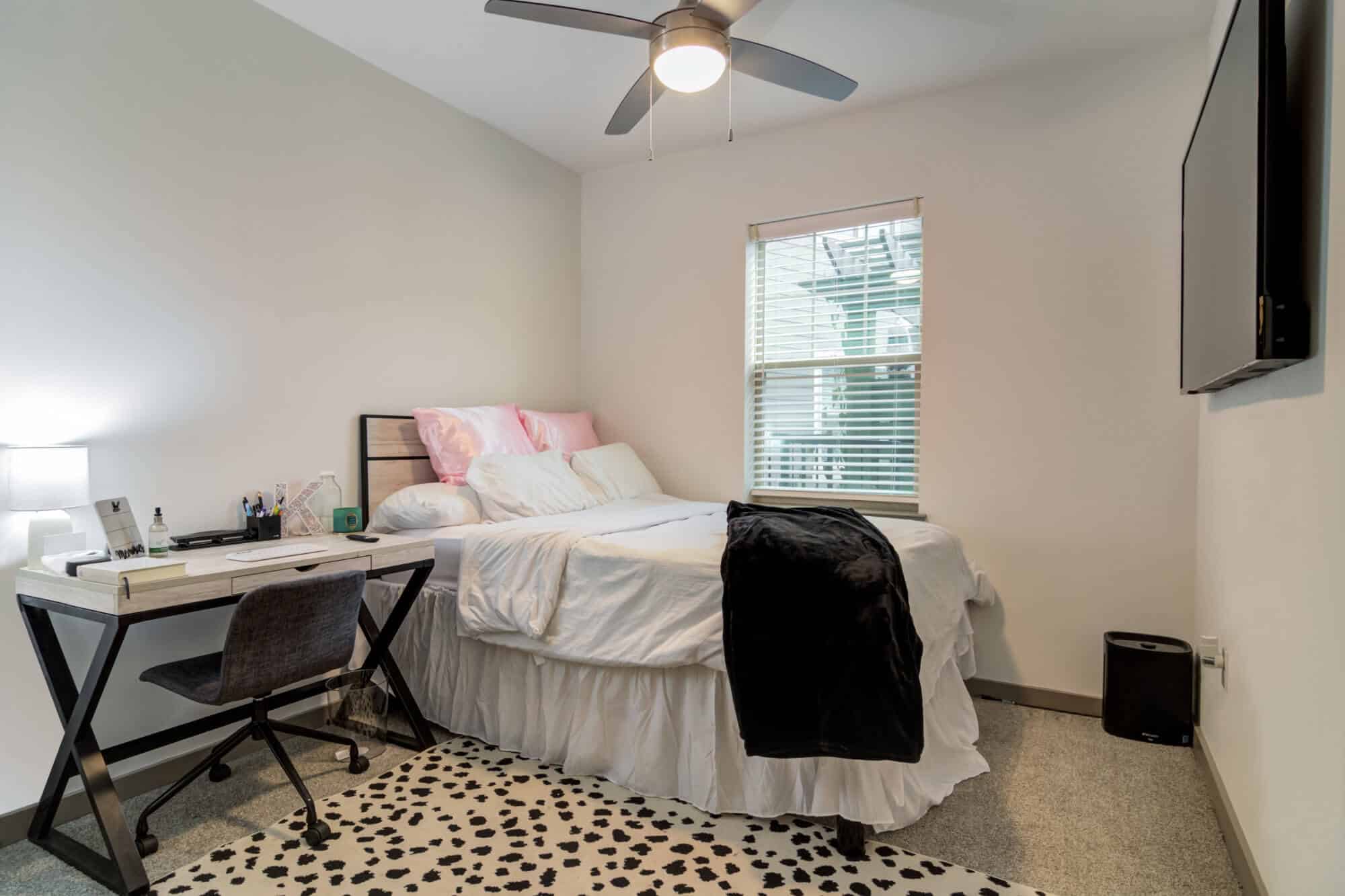 14 sixtyfive off campus apartments near kennesaw university fully furnished bedrooms queen pillow top mattresses